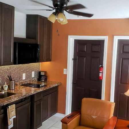 Stylish Suite Tampa Minutes To Hard Rock Casino Mango Eksteriør bilde