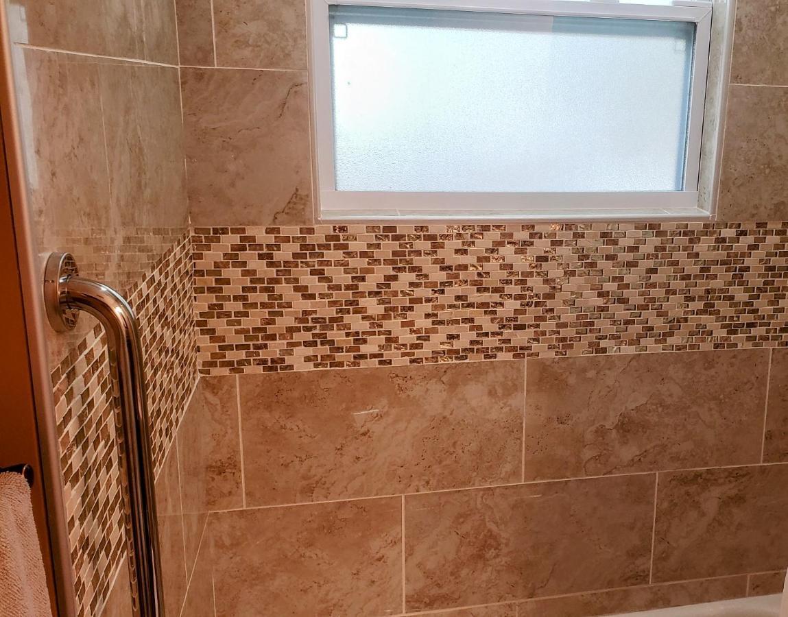 Stylish Suite Tampa Minutes To Hard Rock Casino Mango Eksteriør bilde