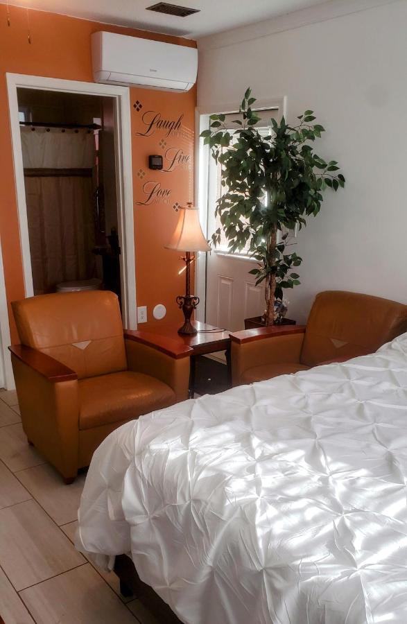 Stylish Suite Tampa Minutes To Hard Rock Casino Mango Eksteriør bilde