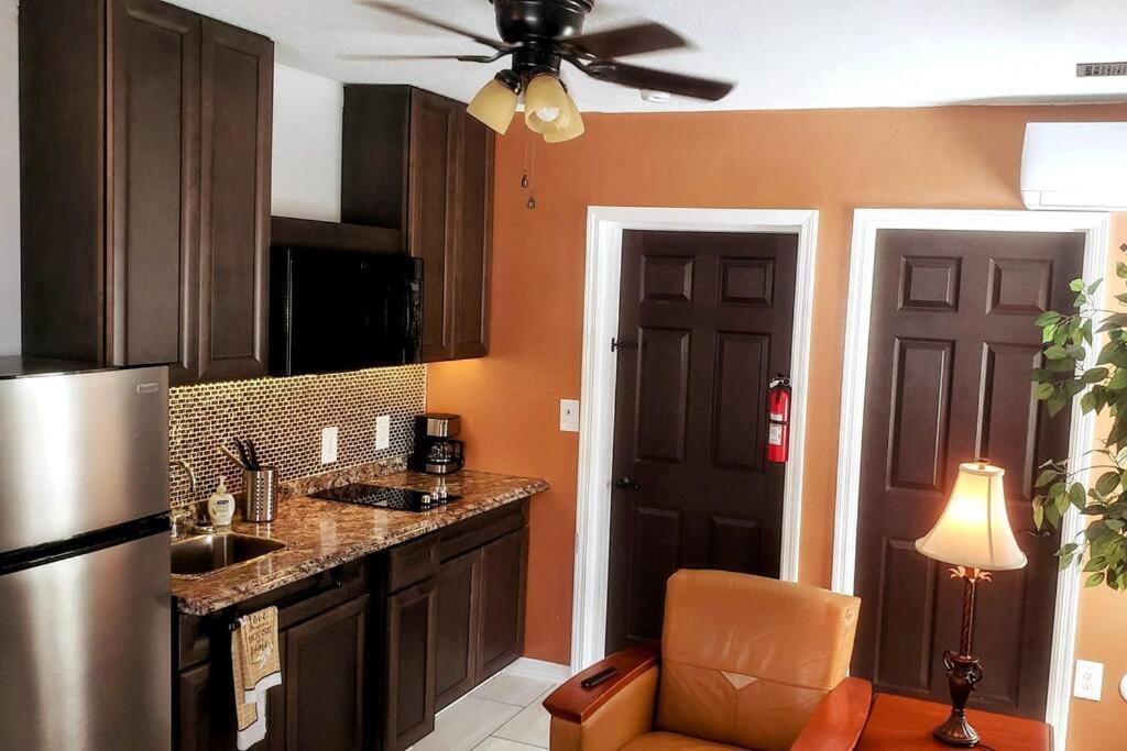 Stylish Suite Tampa Minutes To Hard Rock Casino Mango Eksteriør bilde